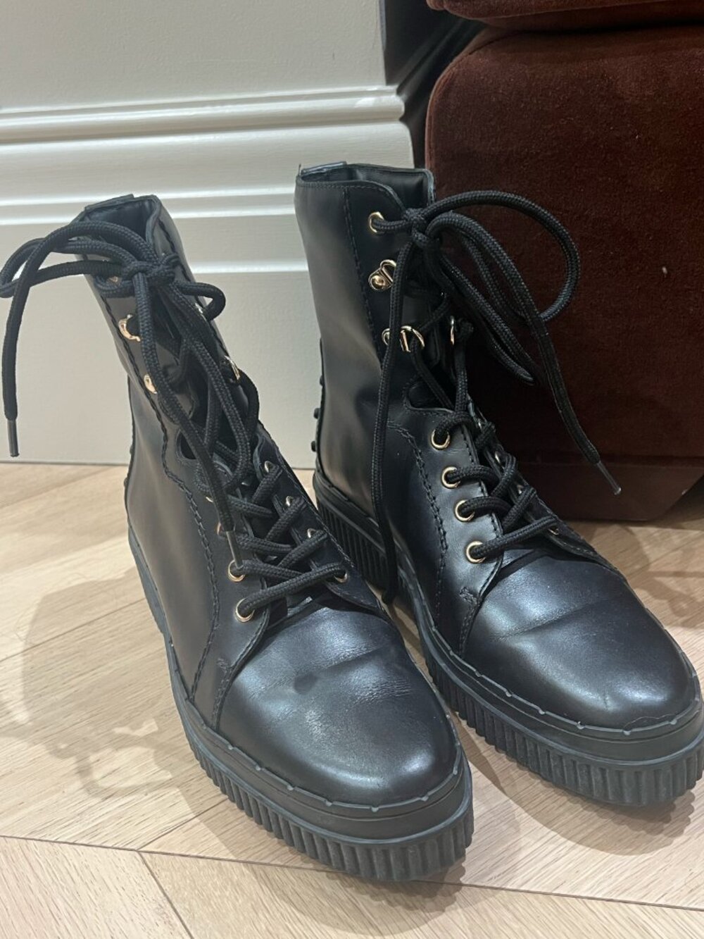 Tod's Black Smooth Leather Lace-Up Combat Boots Made in Italy.